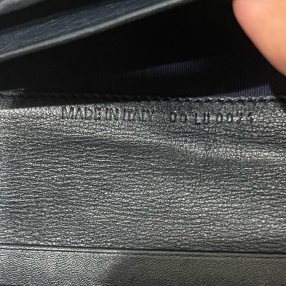 - Christian Dior Bifold Monogram Wallet with unbranded chain - Picture 4 of 16